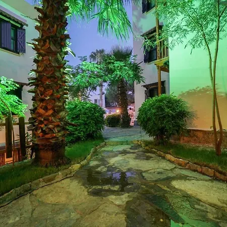 Mira Suites