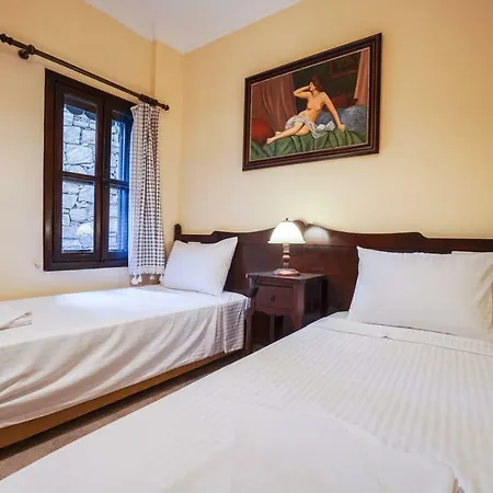 Hotel Mira Suites
