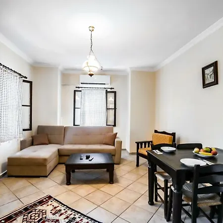 Hotel Mira Suites