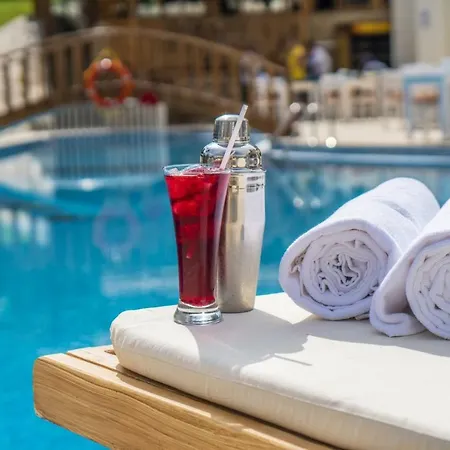 Hotel Mira Suites